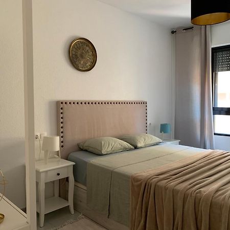 Schoene Wohnung In Zentrum Von Torrevieja Luaran gambar