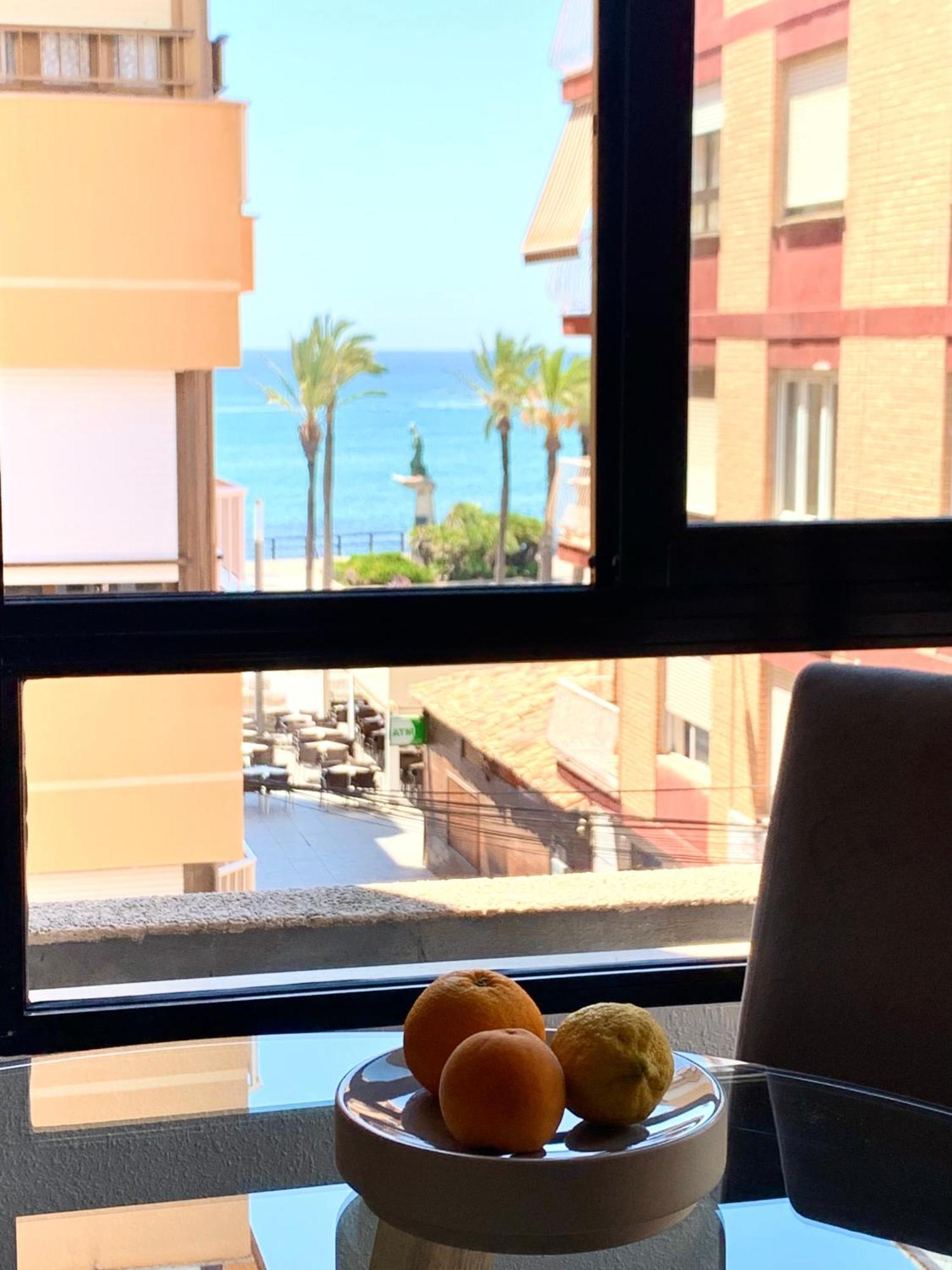 Schoene Wohnung In Zentrum Von Torrevieja Luaran gambar
