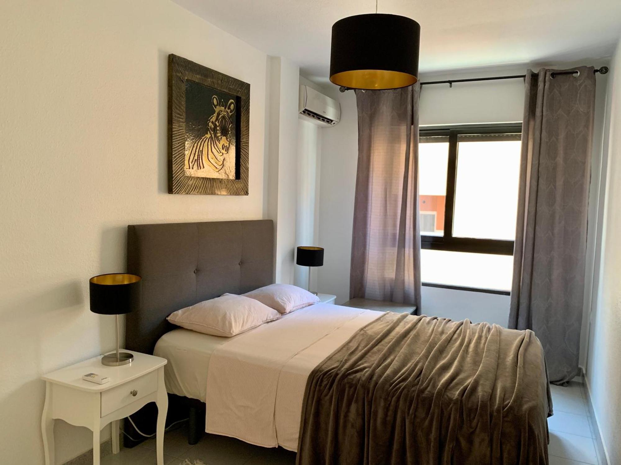 Schoene Wohnung In Zentrum Von Torrevieja Luaran gambar