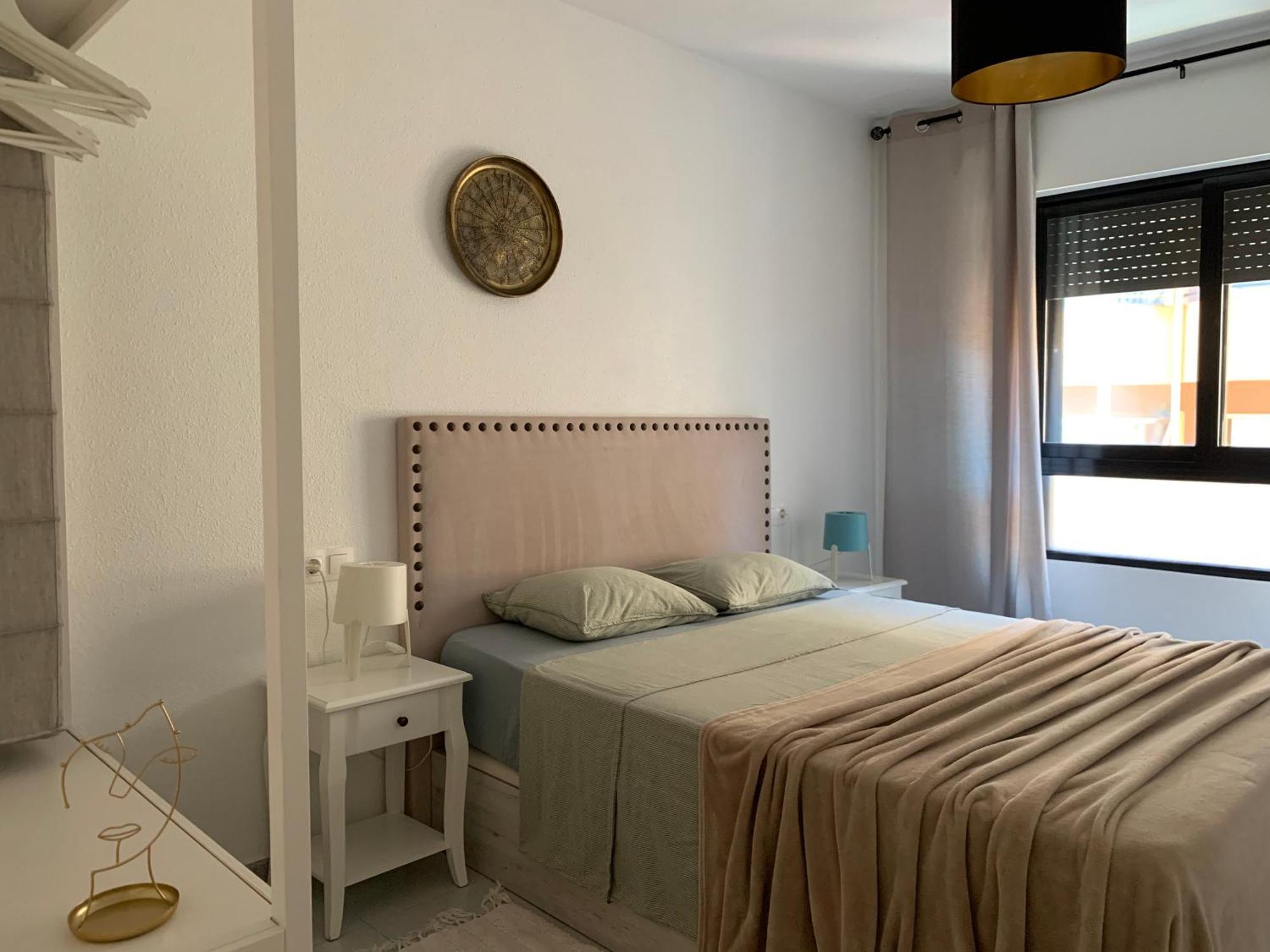 Schoene Wohnung In Zentrum Von Torrevieja Luaran gambar